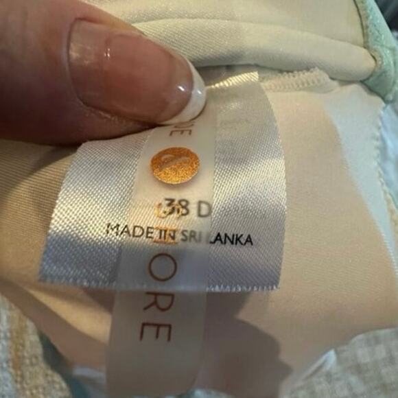 Shade & Shore Light Green Bikini Top Sz. 38D - Picture 2 of 3